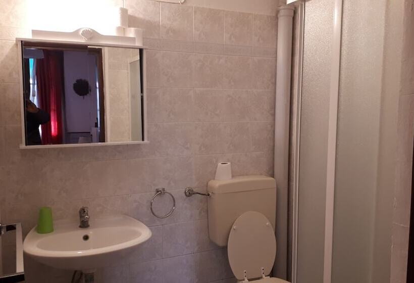 هتل Ecogarden Camping With Rooms