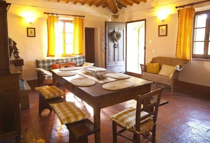 هتل Agriturismo Il Fienile