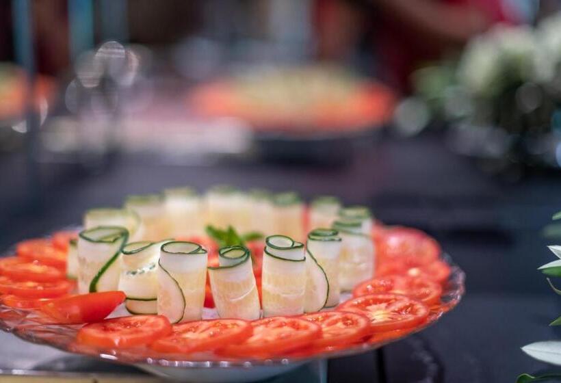 Отель Gartenheim Tramin