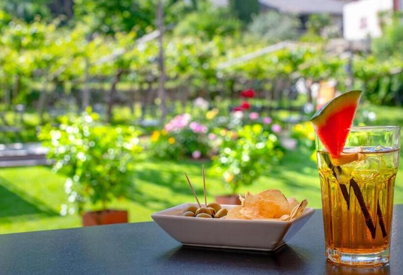 Отель Gartenheim Tramin