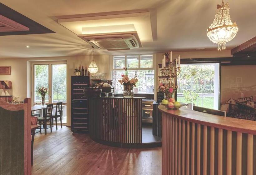 Отель Gartenheim Tramin