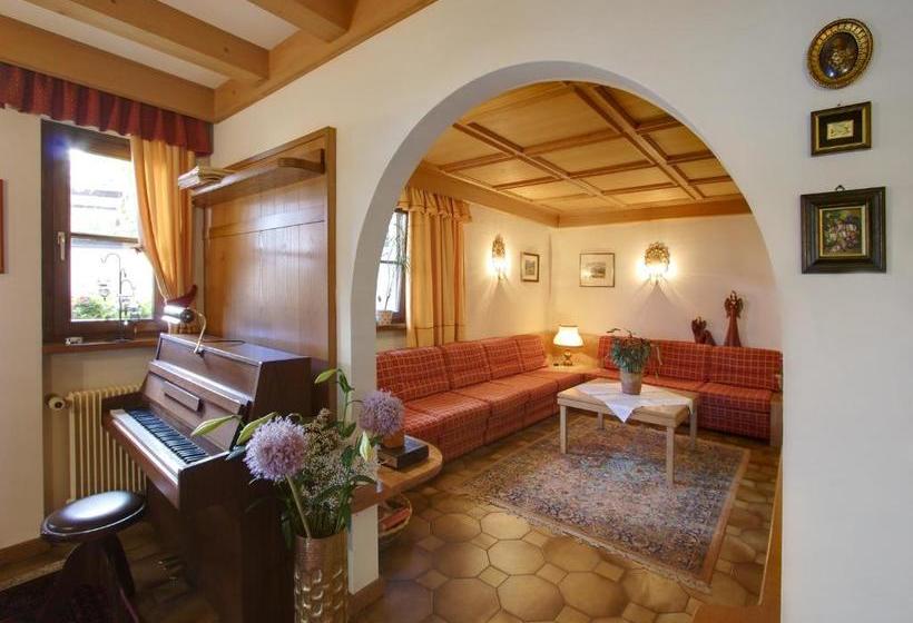 ホテル Panorama Garni Ingrid