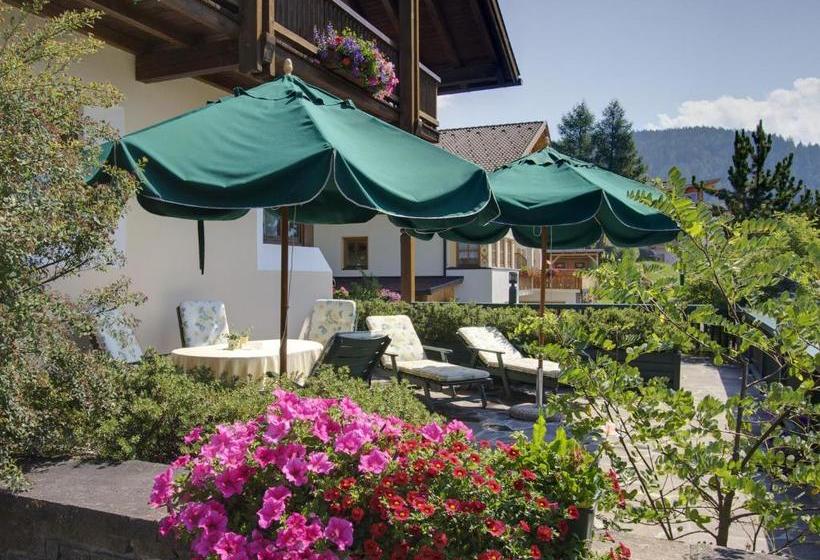 ホテル Panorama Garni Ingrid