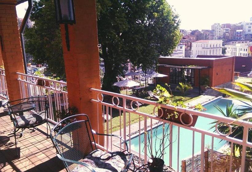 هتل Maison D'hôtes Mandrosoa