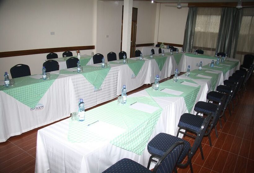 هتل Pavilion Holiday Resort