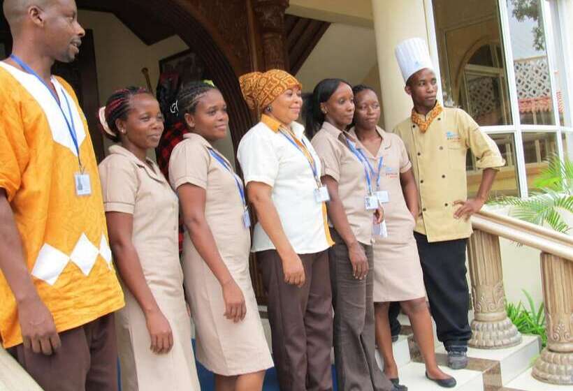 هتل Pavilion Holiday Resort