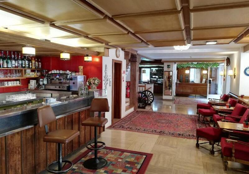 בית מלון כפרי Rodes