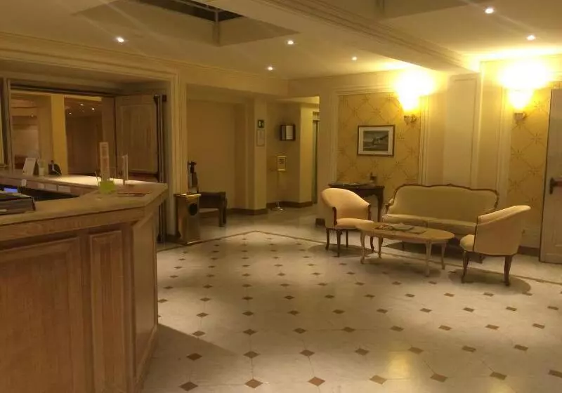 Suite Hotel Nettuno