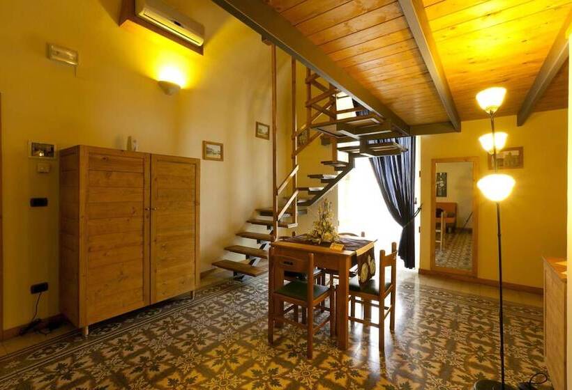 Отель Valentino