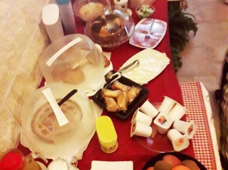 Отель Valentino