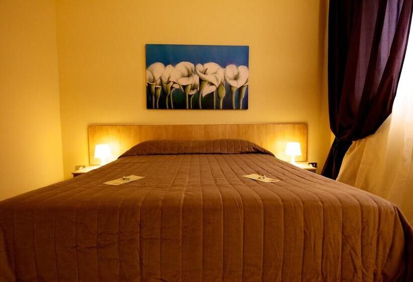 Отель Valentino