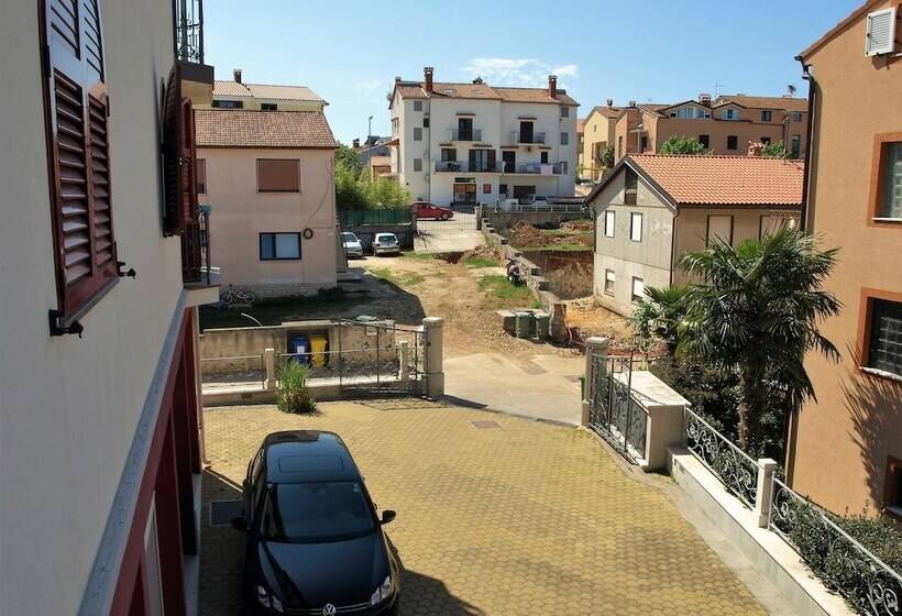 בית מלון כפרי Villa Armin