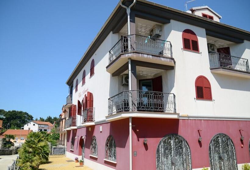 בית מלון כפרי Villa Armin