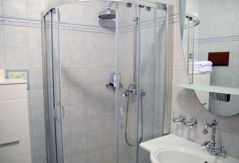 בית מלון כפרי Villa Armin