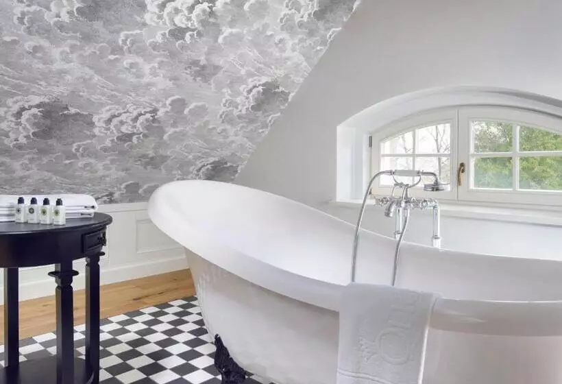 Relais & Châteaux Hotel Quadrille   Adults Only