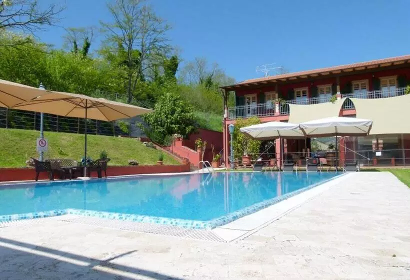 Hotelli Albergo La Luna