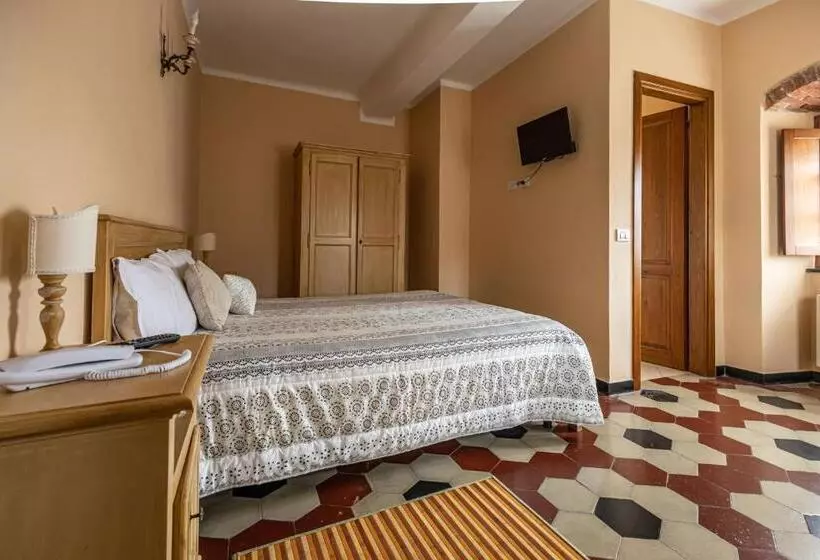 Hotelli Albergo La Luna
