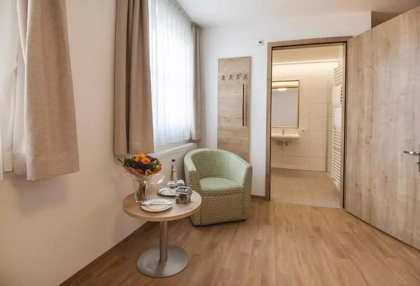 Gasthof   Hotel Zur Post