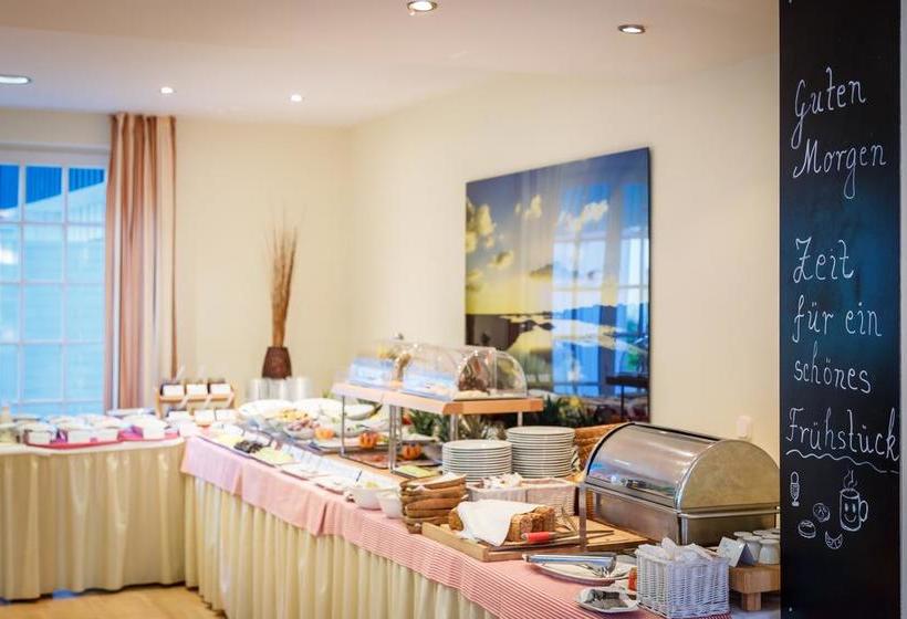 Отель Künstlerherberge