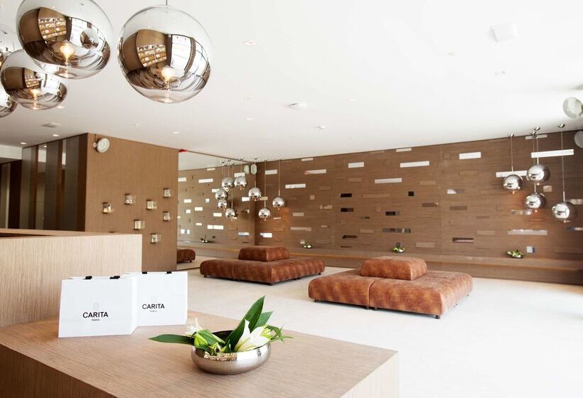 Hotel The Oasis By Don Carlos Resort