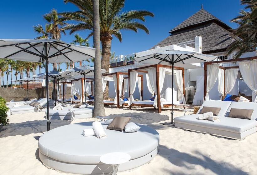 Hotel The Oasis By Don Carlos Resort