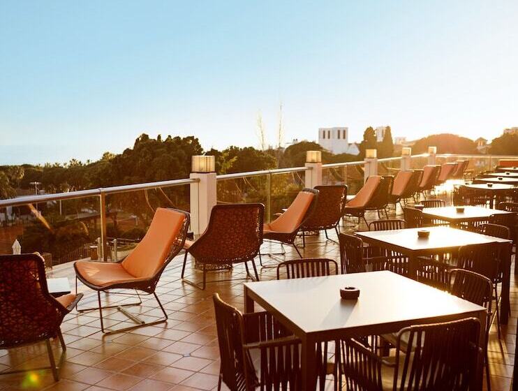 Hotel The Oasis By Don Carlos Resort