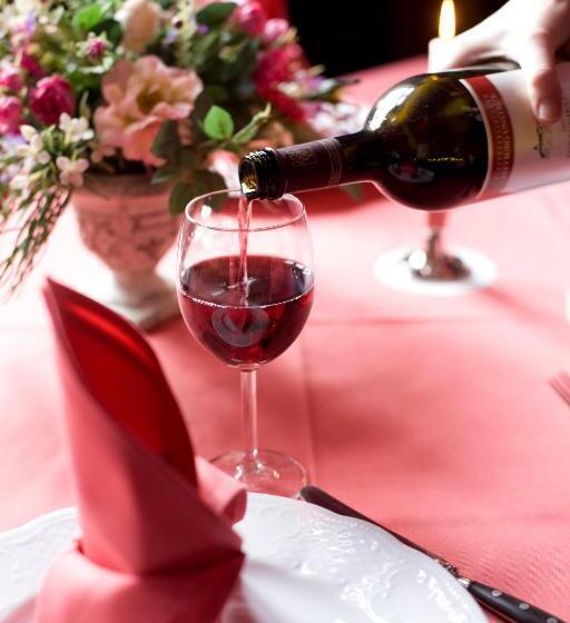 فندق Zum Hauenden Schwein