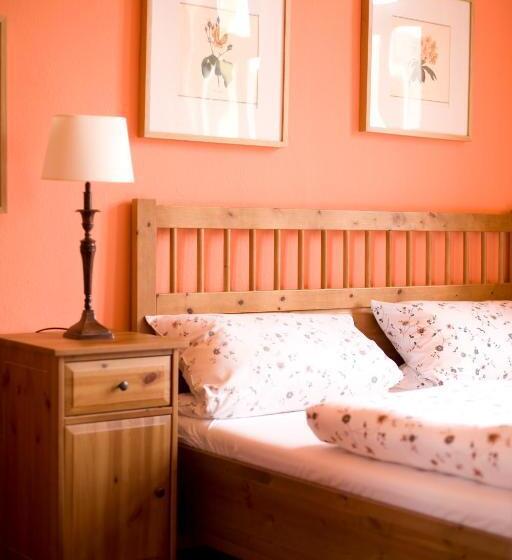 فندق Zum Hauenden Schwein