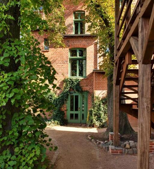 فندق Zum Hauenden Schwein