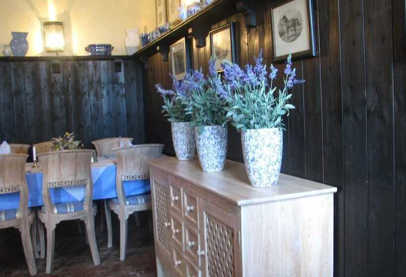 فندق Zum Hauenden Schwein