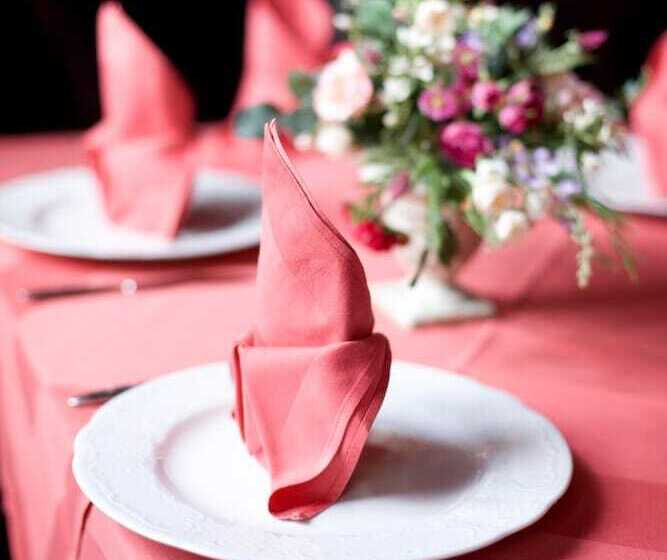 فندق Zum Hauenden Schwein