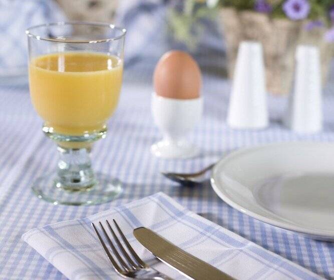 فندق Zum Hauenden Schwein