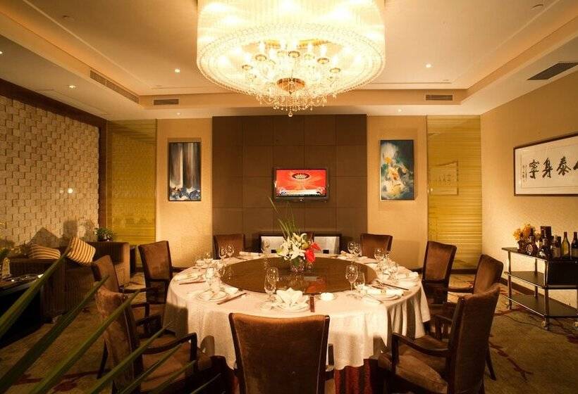 בית מלון כפרי Eurasia International