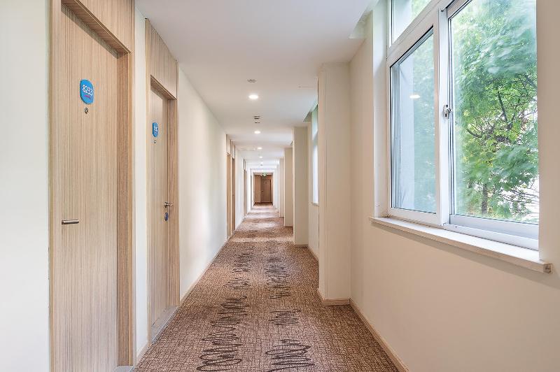 호텔 Hanting Shanghai Zhoupu Wanda Metro Station