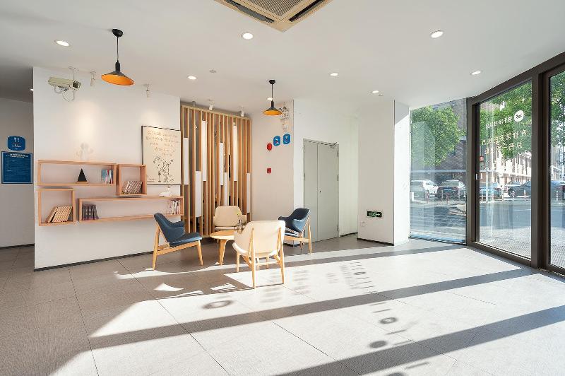 호텔 Hanting Shanghai Zhoupu Wanda Metro Station