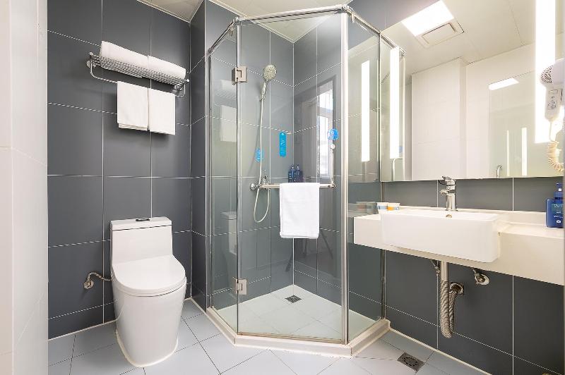 호텔 Hanting Shanghai Zhoupu Wanda Metro Station