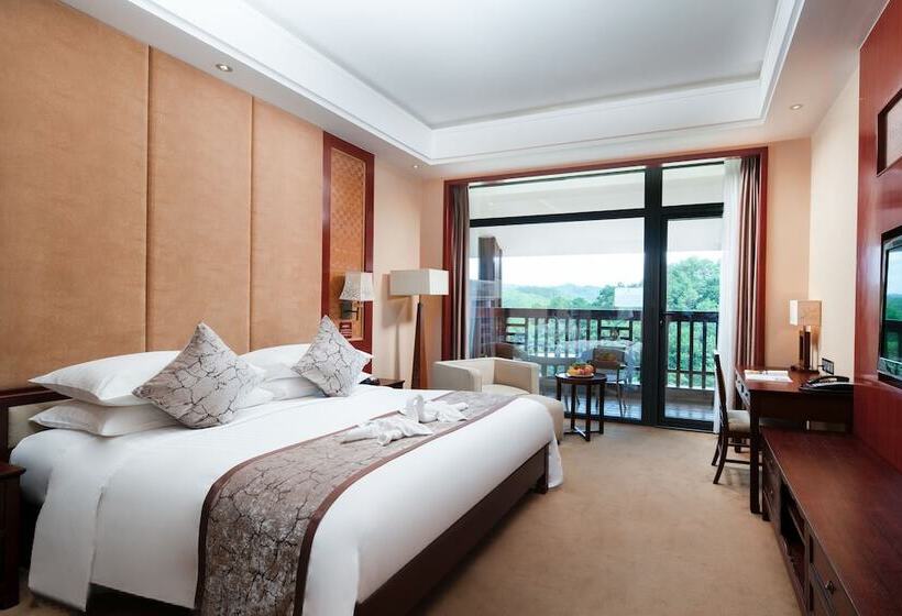 Отель New Century Resort & Spa Puer