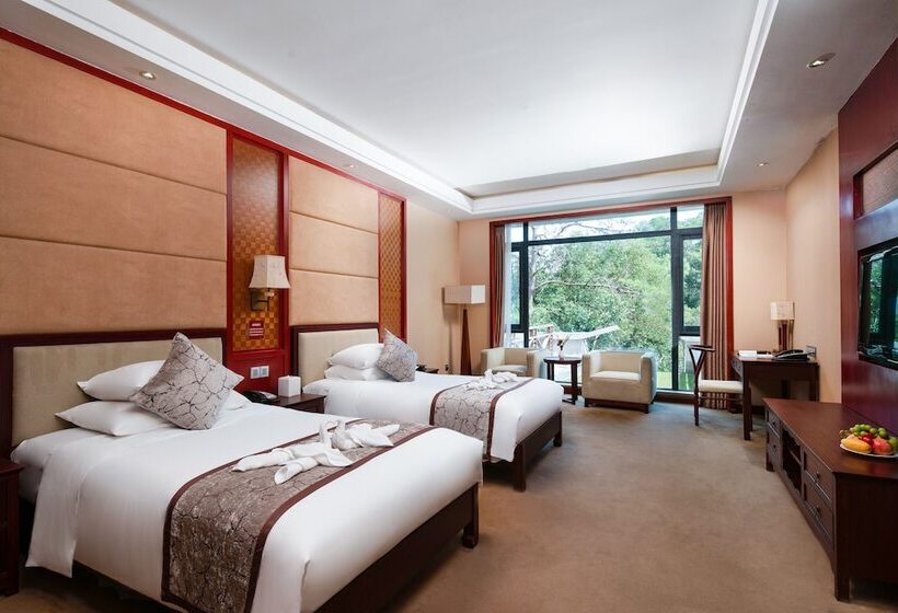 Отель New Century Resort & Spa Puer