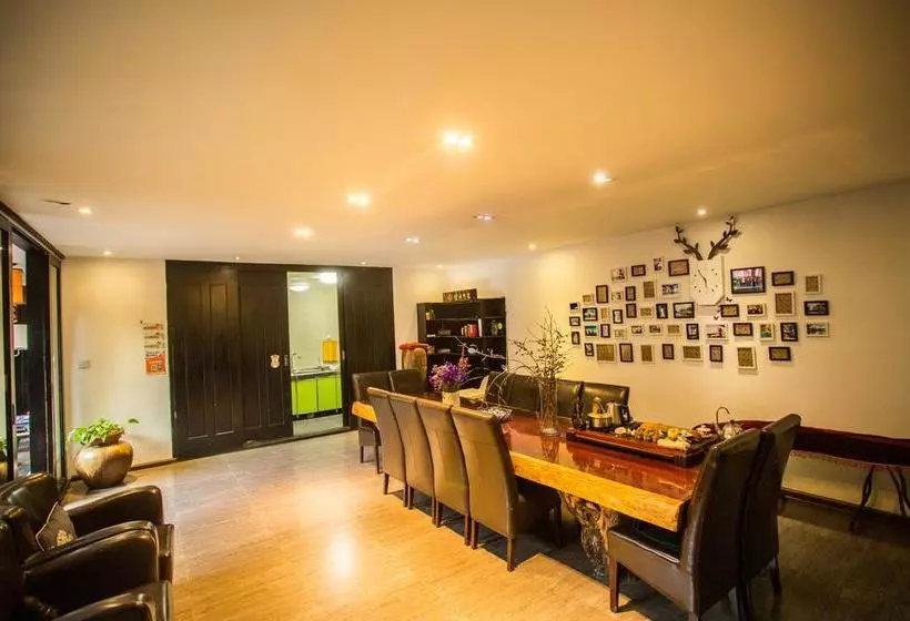 Hotelli Lijiang Lu House Boutique