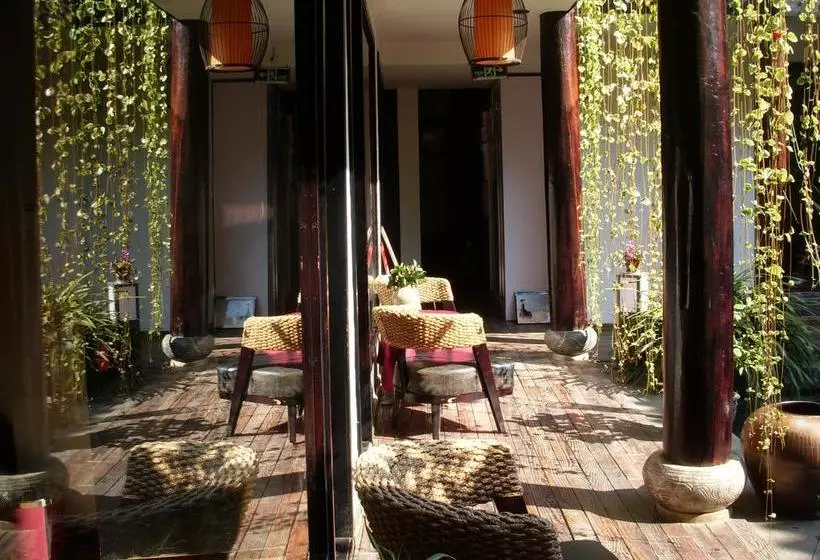 Hotelli Lijiang Lu House Boutique