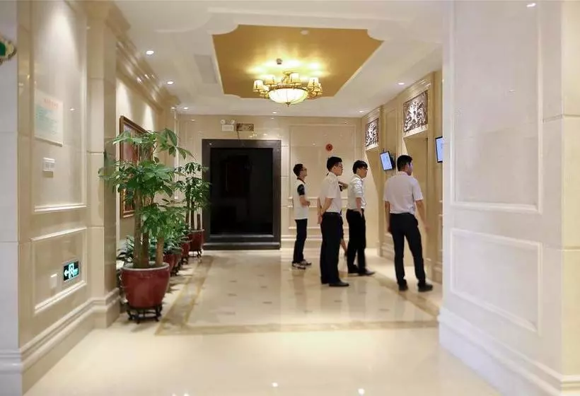 Vienna Hotel Beihai Beibu Bay Square