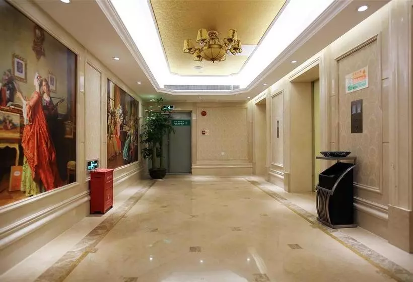 Vienna Hotel Beihai Beibu Bay Square