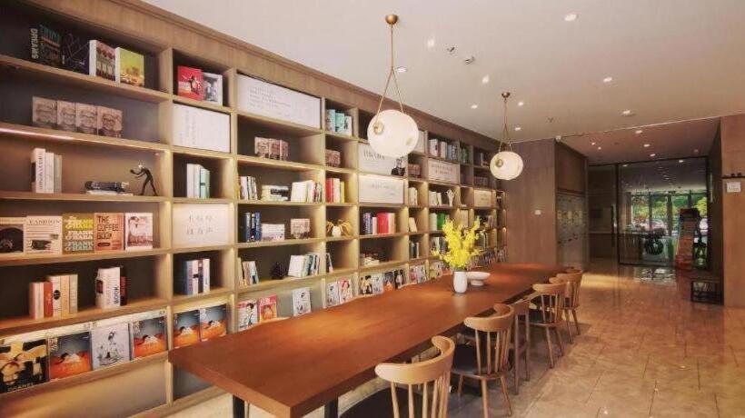 Hanting Premium Hotel Haining China Leather City