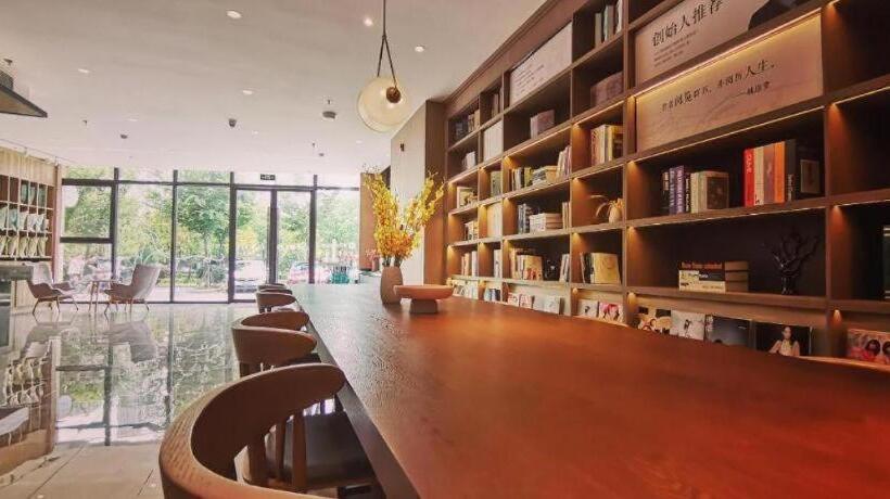 Hanting Premium Hotel Haining China Leather City