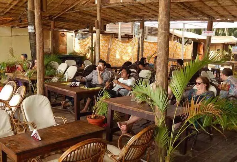Cafe Del Mar