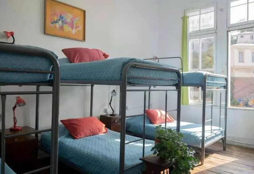هتل Casa Volante Hostal