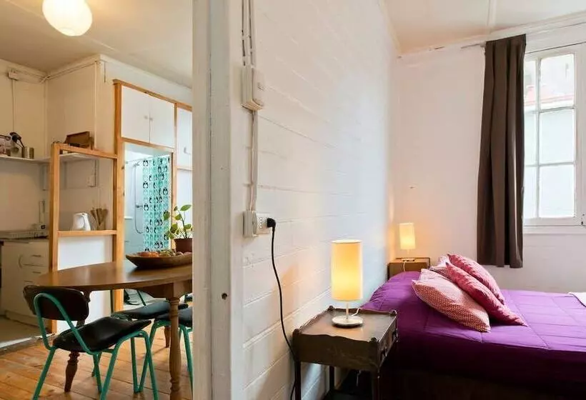 هتل Casa Volante Hostal
