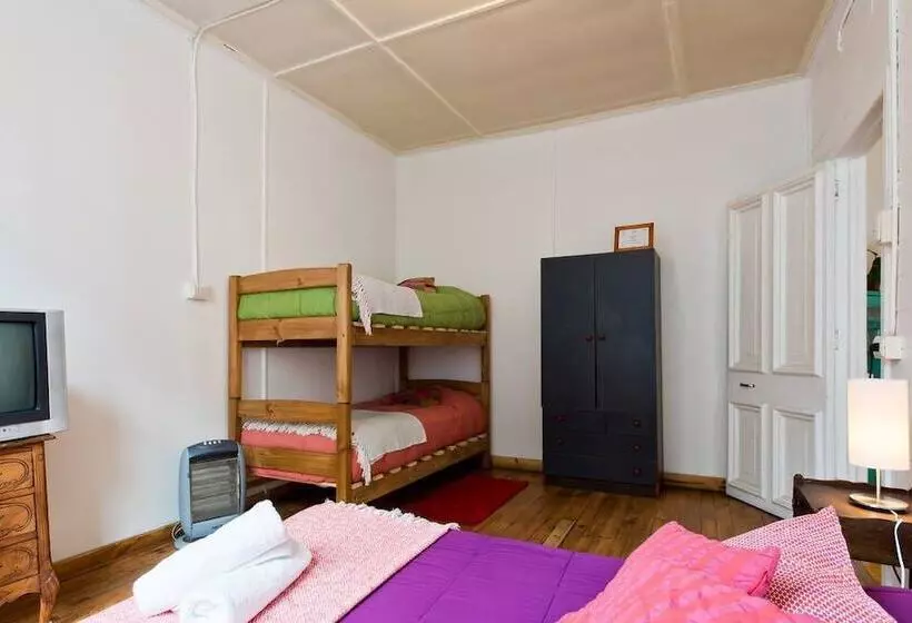 هتل Casa Volante Hostal