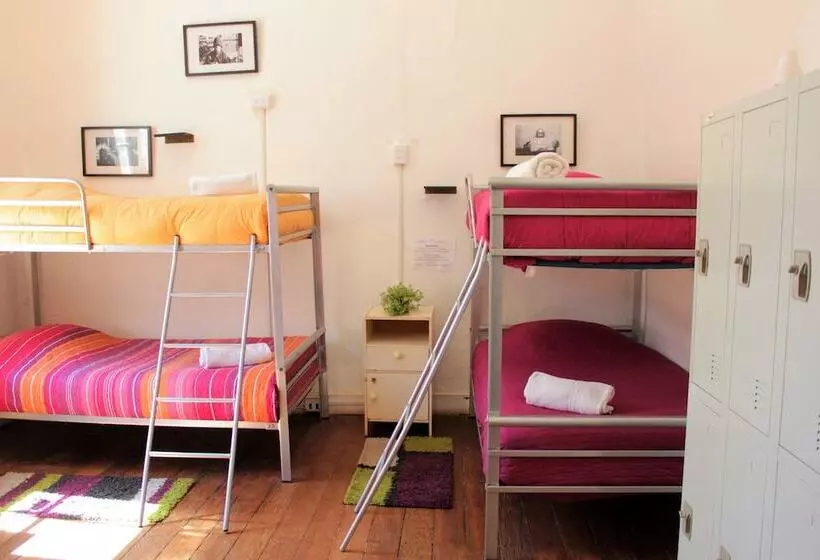 هتل Casa Volante Hostal