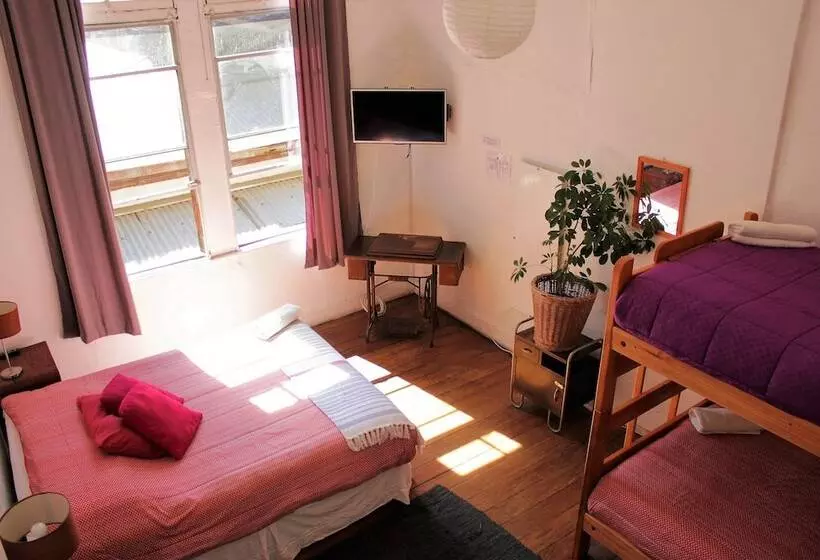 هتل Casa Volante Hostal